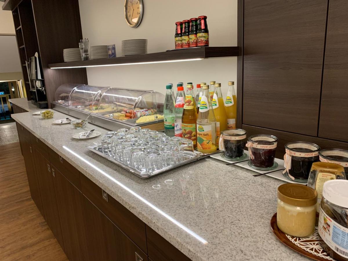 פרנקפורט Hotel Huebler מראה חיצוני תמונה