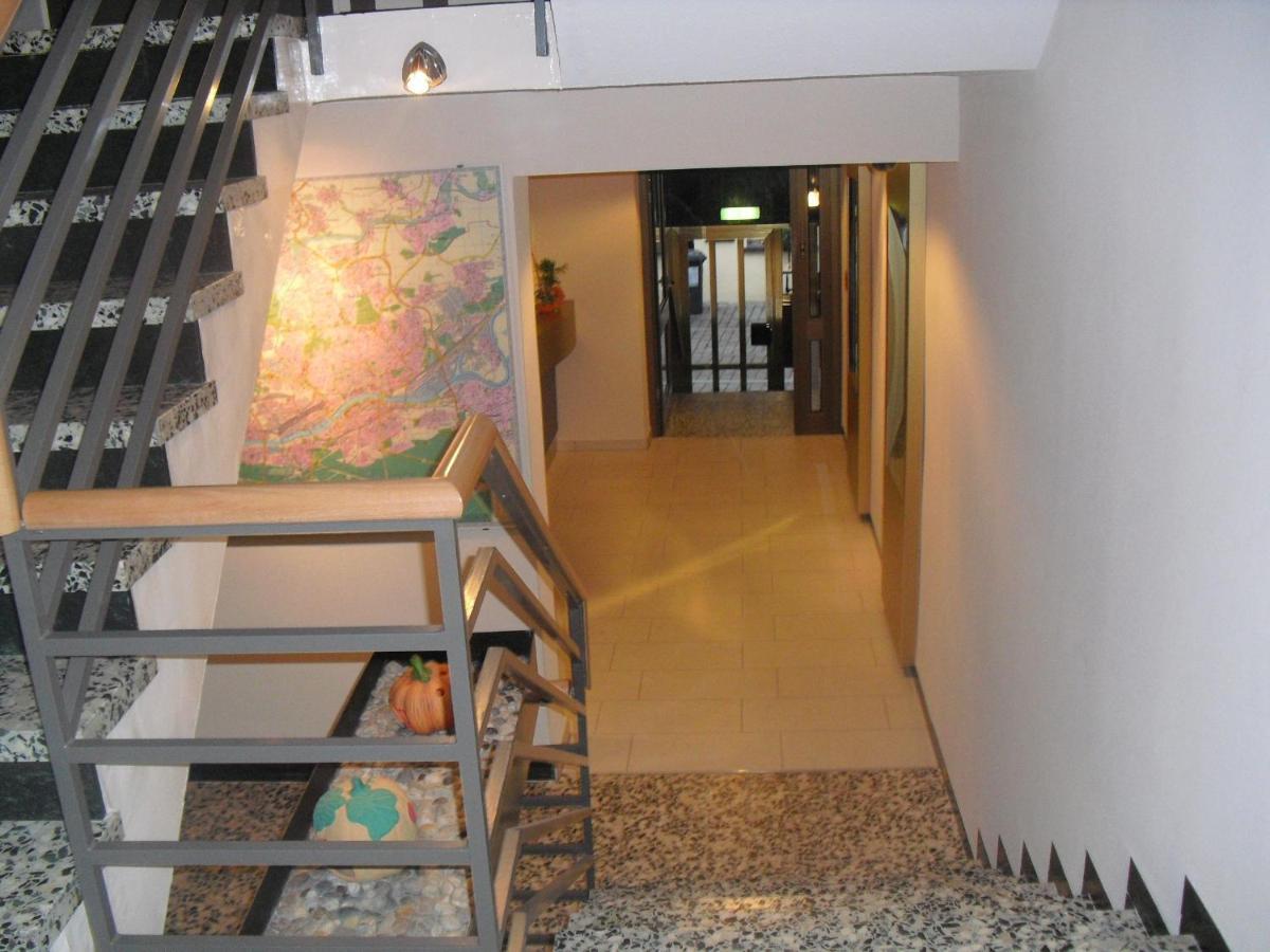 פרנקפורט Hotel Huebler מראה חיצוני תמונה