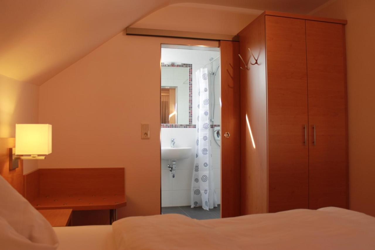 פרנקפורט Hotel Huebler מראה חיצוני תמונה