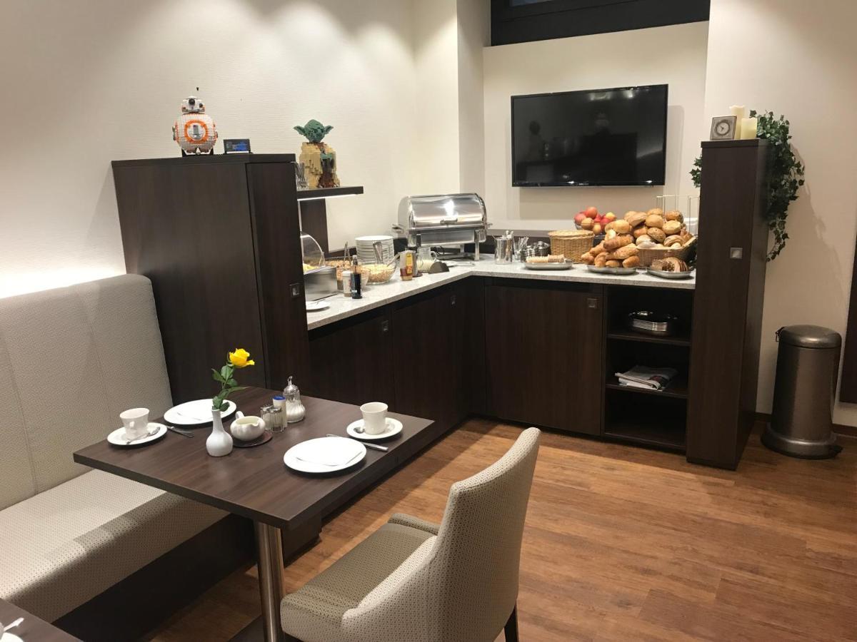 פרנקפורט Hotel Huebler מראה חיצוני תמונה