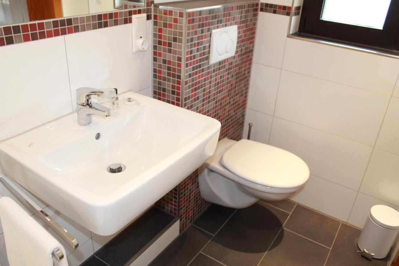 פרנקפורט Hotel Huebler מראה חיצוני תמונה